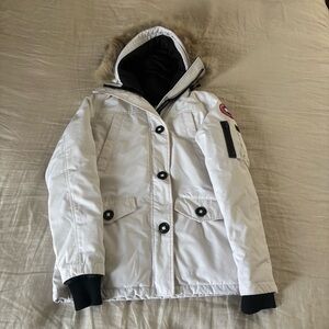 Canada Goose Montebello Parka - White - Size Medium (Freshly Cleaned)